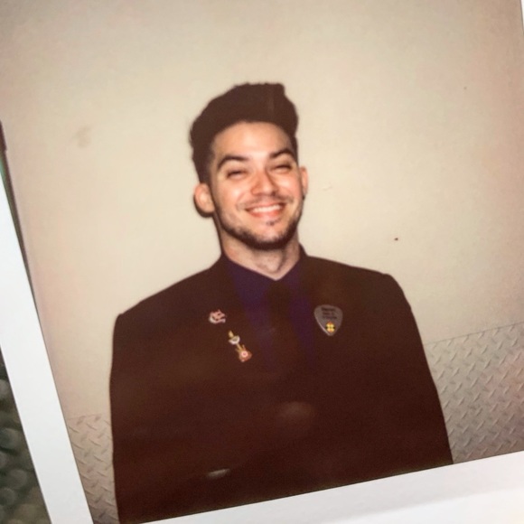 Meet your Posher, Dayron - Picture 1 of 1